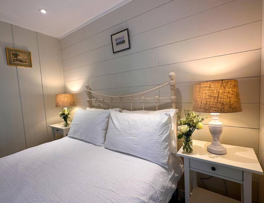 Stylish 3Br Cowes Cottage Close To The Waterfront Exterior photo